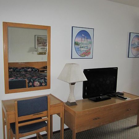 Airport Chalet Hotel Whitehorse Luaran gambar